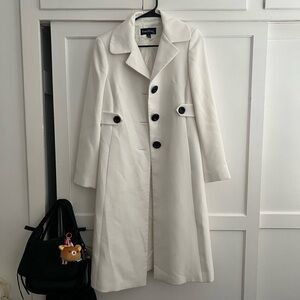 Evan Picone Cream Trench Coat with Black Buttons